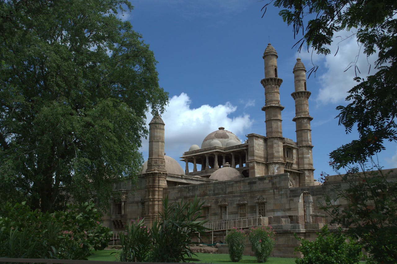 champaner haunted place